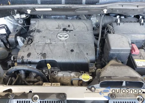 2011 Toyota Sienna Le V6 z USA, uszkodzony, nr VIN 5TDKK3DC2BS041559